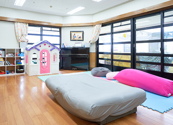 清心乳児園の内観